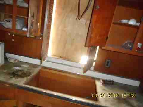 18844 Albany (17)_m.jpg